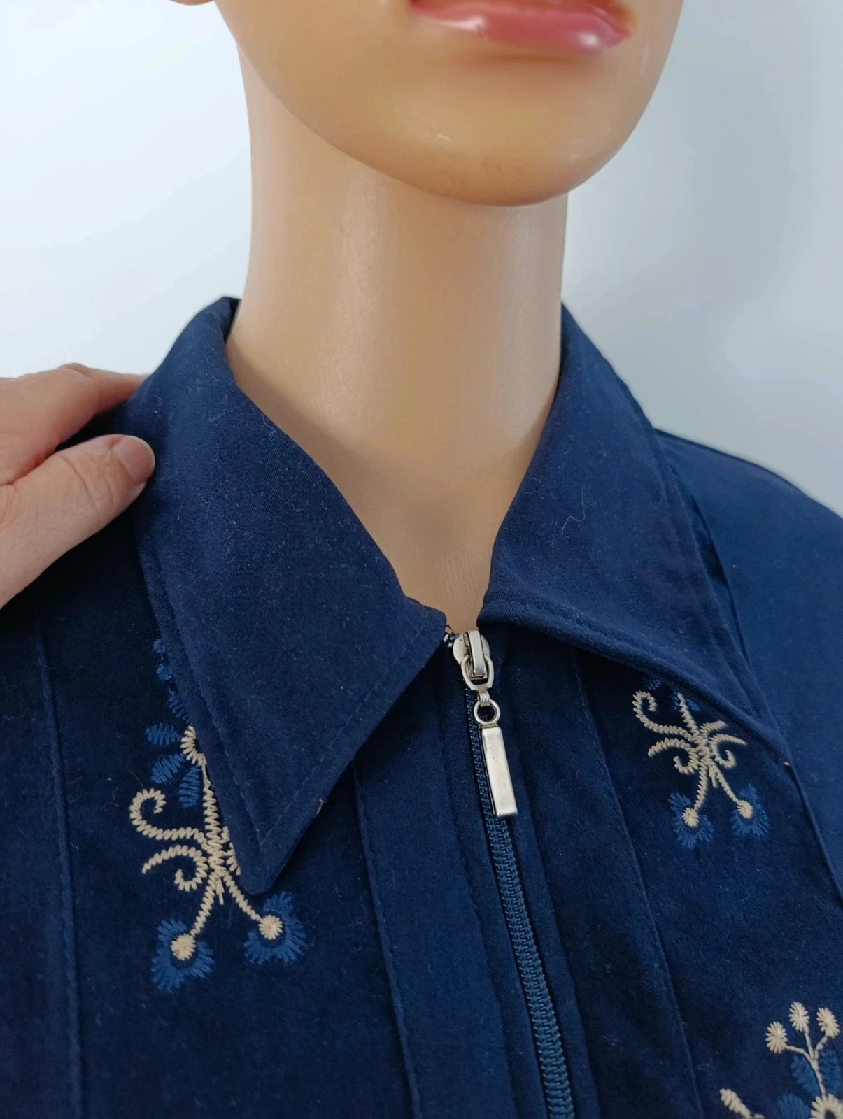 Veste femme bleu marine brodée – Taille XL – Zippée – Style vintage – photo 10